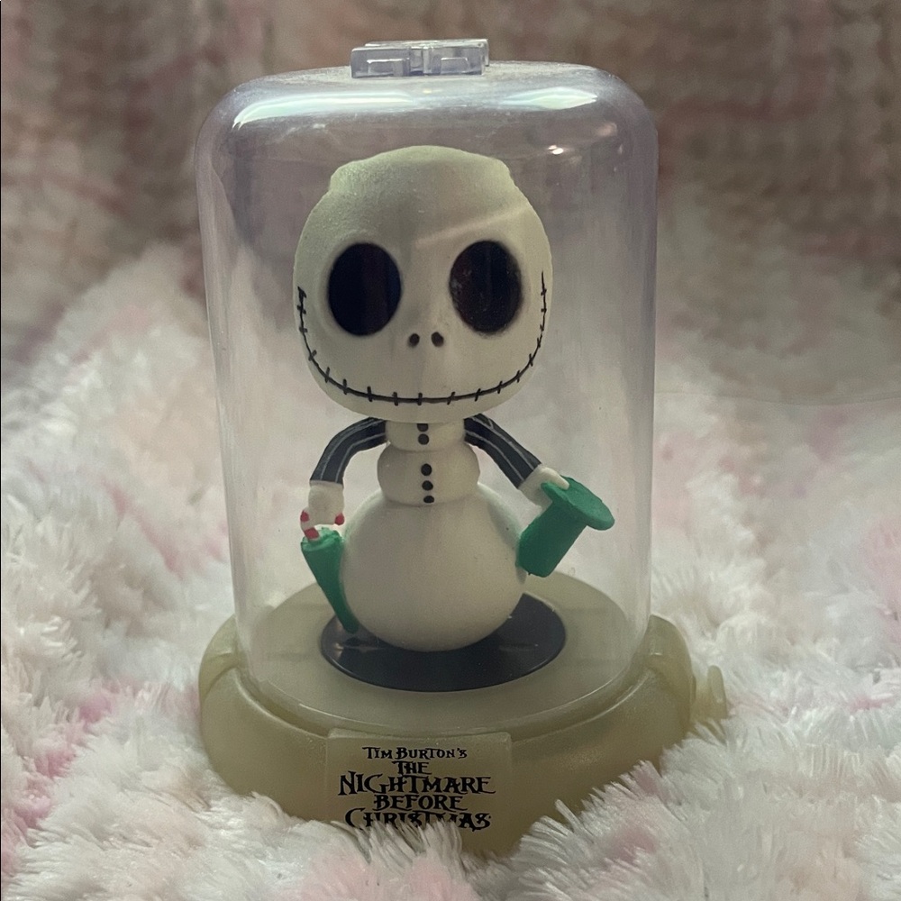 Disney Nightmare Before Christmas Figurine Set - Jack & Sally - Picture 4 of 5